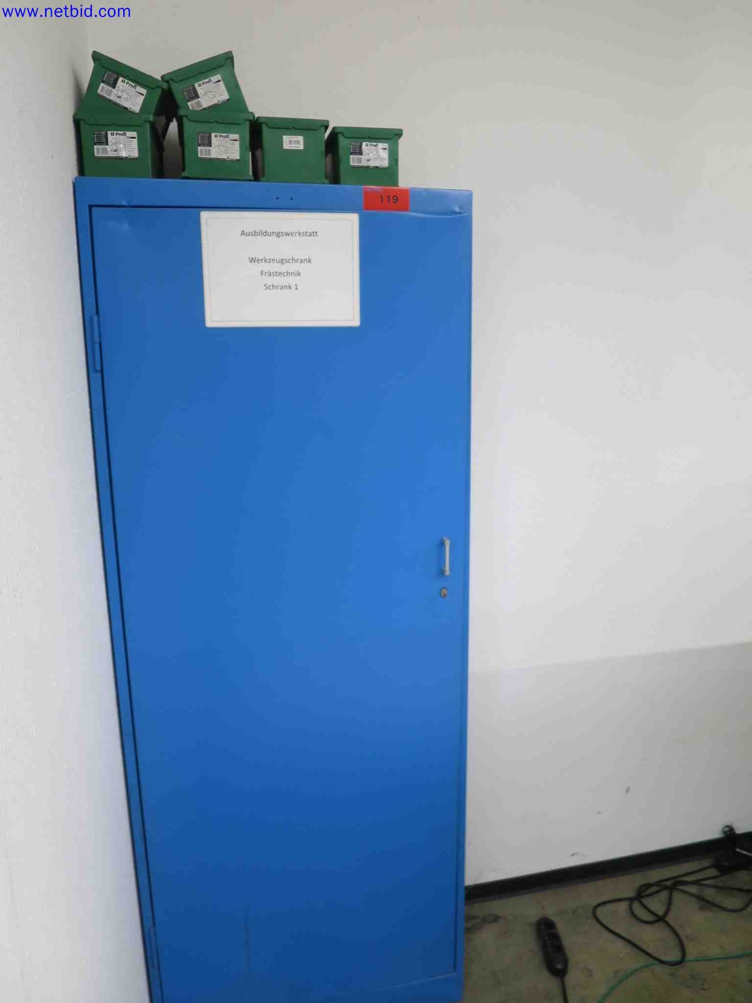 5 Stahlblechschränke